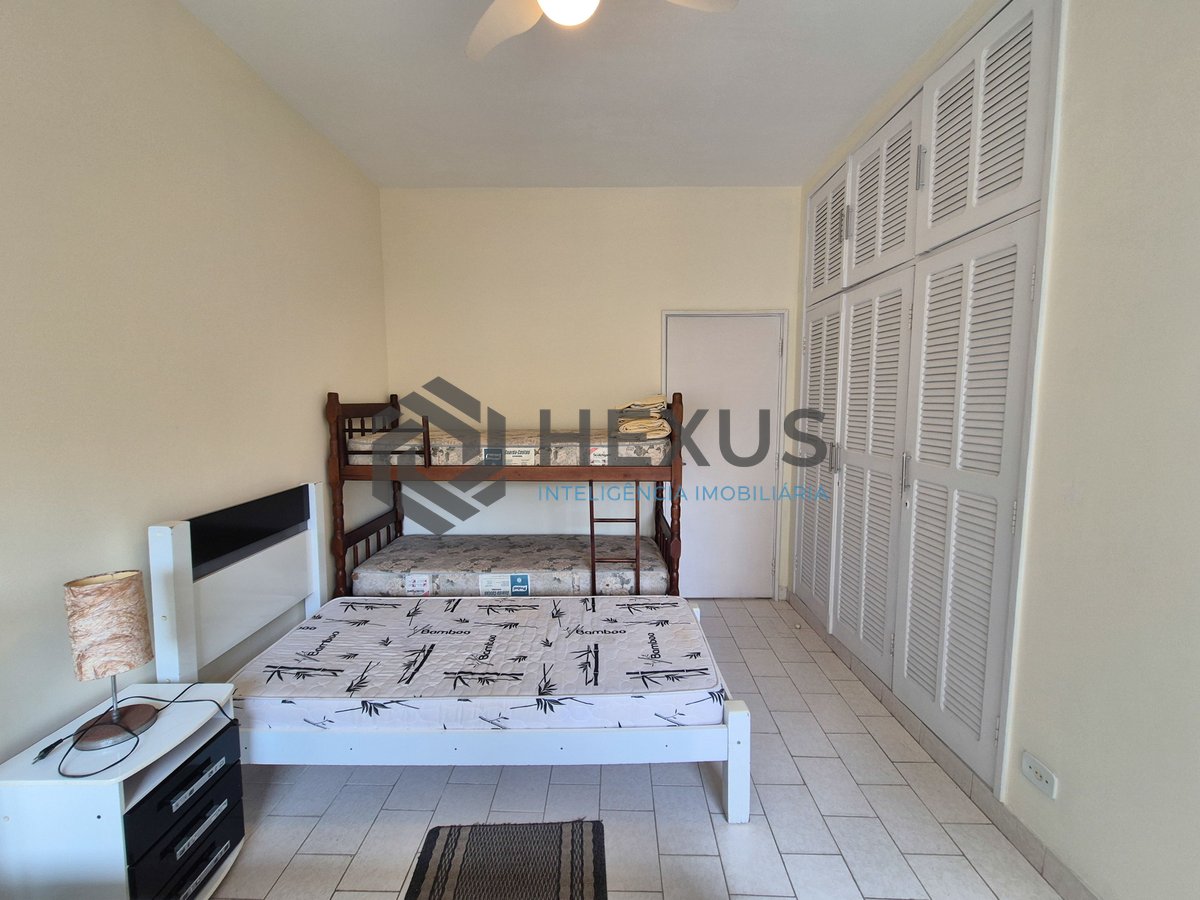 Foto 15 de Apartamento com varanda na beira mar da Praia das Pitangueiras, Guaruja
