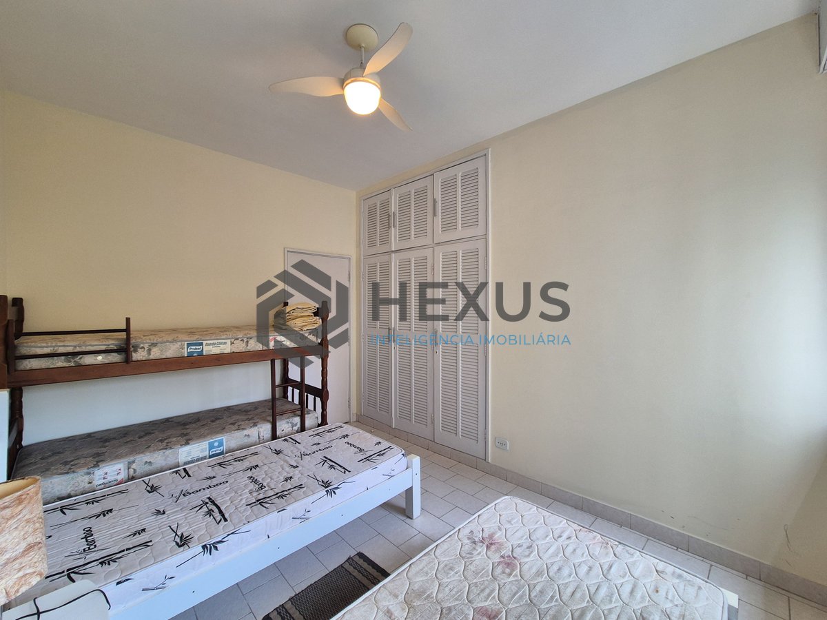 Foto 16 de Apartamento com varanda na beira mar da Praia das Pitangueiras, Guaruja
