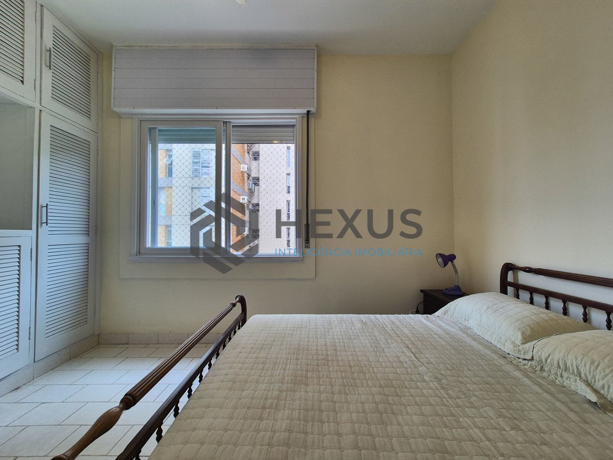 Foto 26 de Apartamento com varanda na beira mar da Praia das Pitangueiras, Guaruja