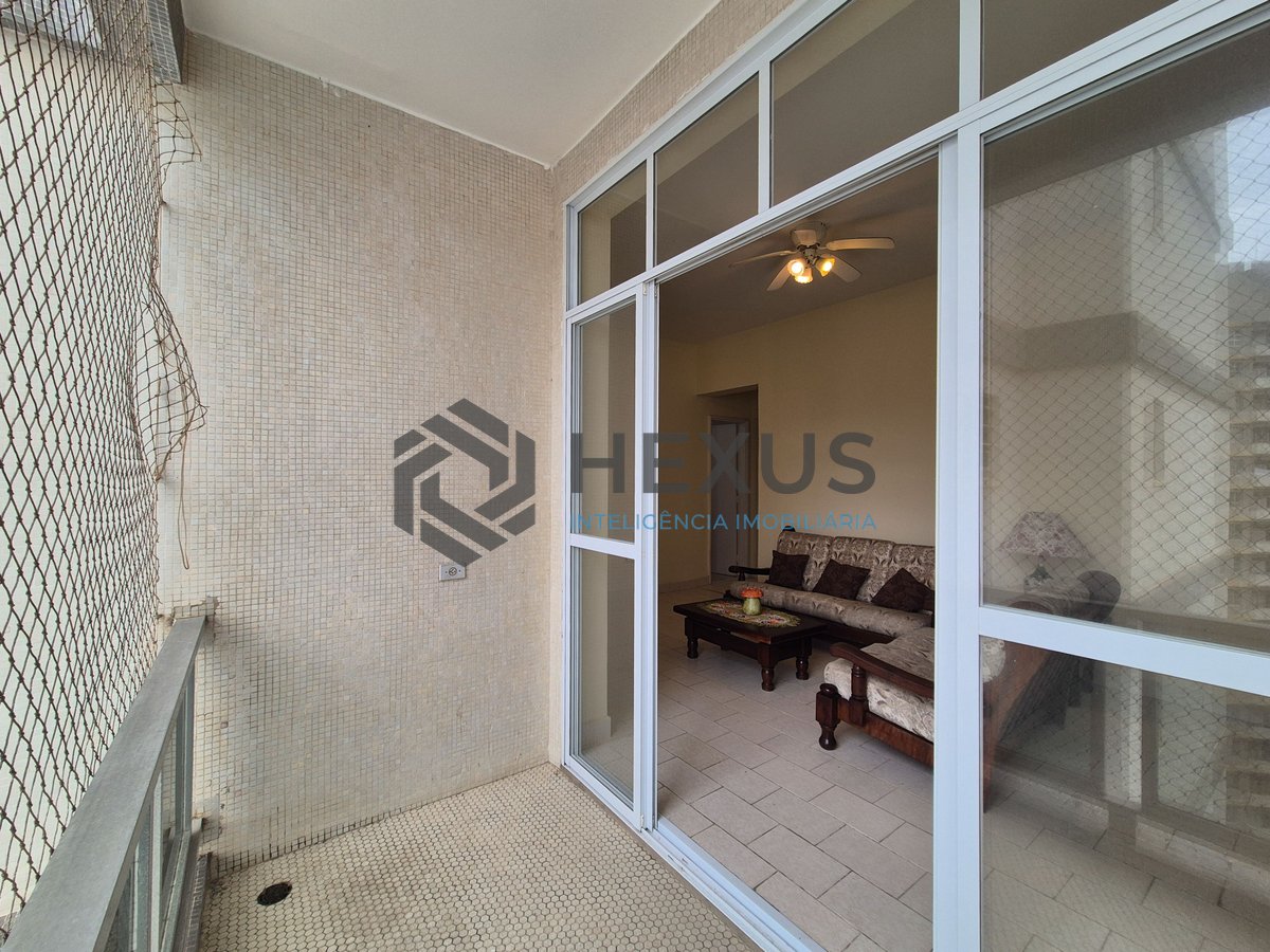 Foto 10 de Apartamento com varanda na beira mar da Praia das Pitangueiras, Guaruja