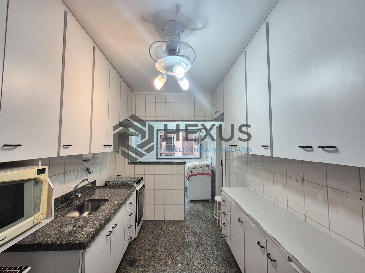 Foto 15 de Apartamento reformado e mobiliado a venda na praia das Pitangueiras Guaruja