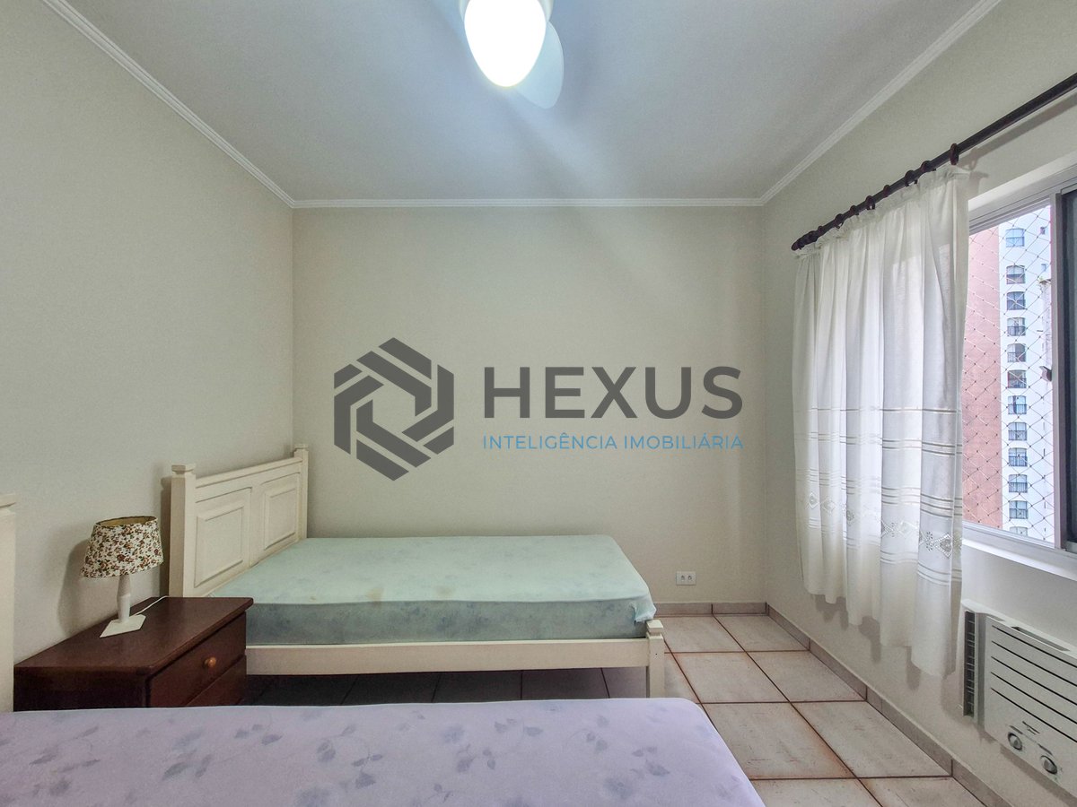 Foto 10 de Apartamento reformado e mobiliado a venda na praia das Pitangueiras Guaruja