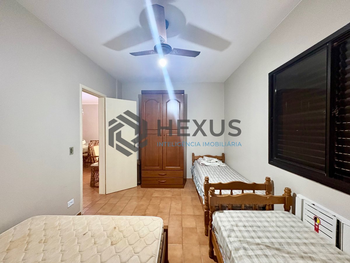 Foto 8 de Apartamento com varanda na Praia da Enseada, Guaruja