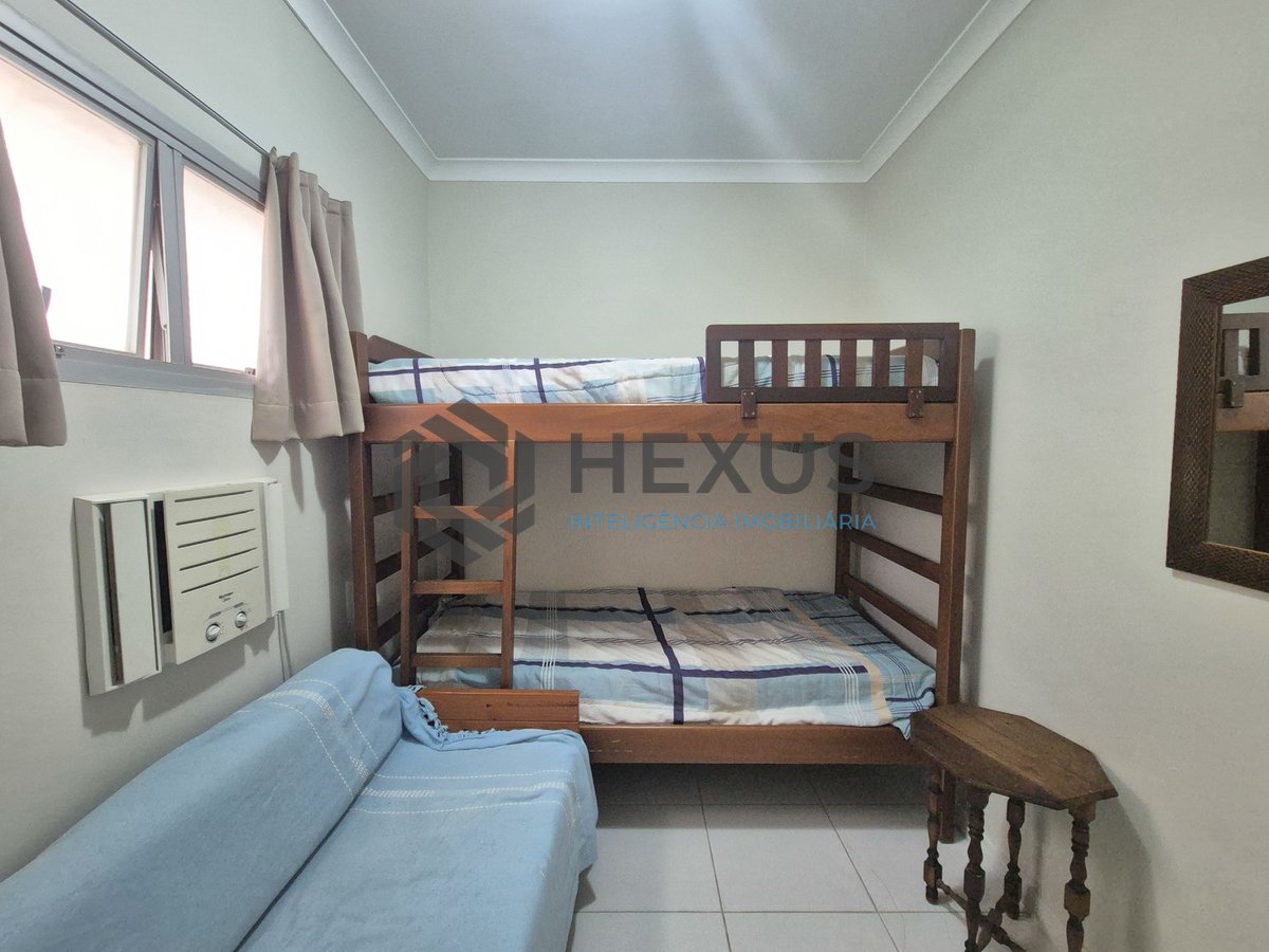 Foto 22 de Apartamento reformado na Praia das Pitangueiras, Guaruja