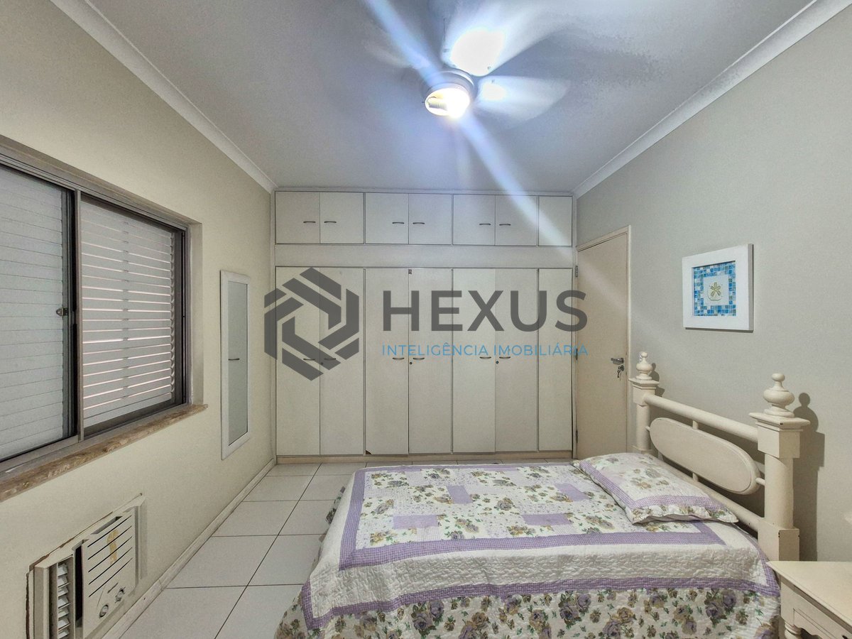 Foto 10 de Apartamento reformado na Praia das Pitangueiras, Guaruja