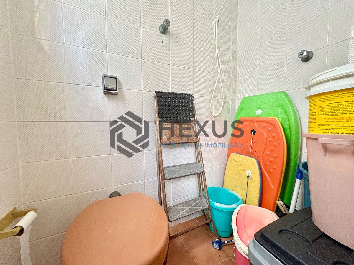 Foto 15 de Apartamento com varanda na Praia da Enseada, Guaruja