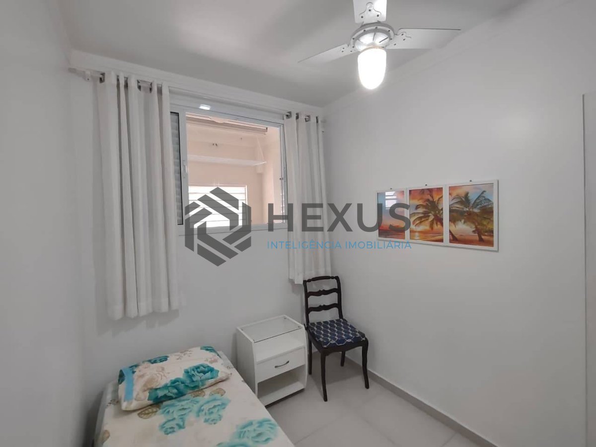 Foto 6 de Apartamento reformado com varanda e lazer na Praia da Enseada, Guaruja