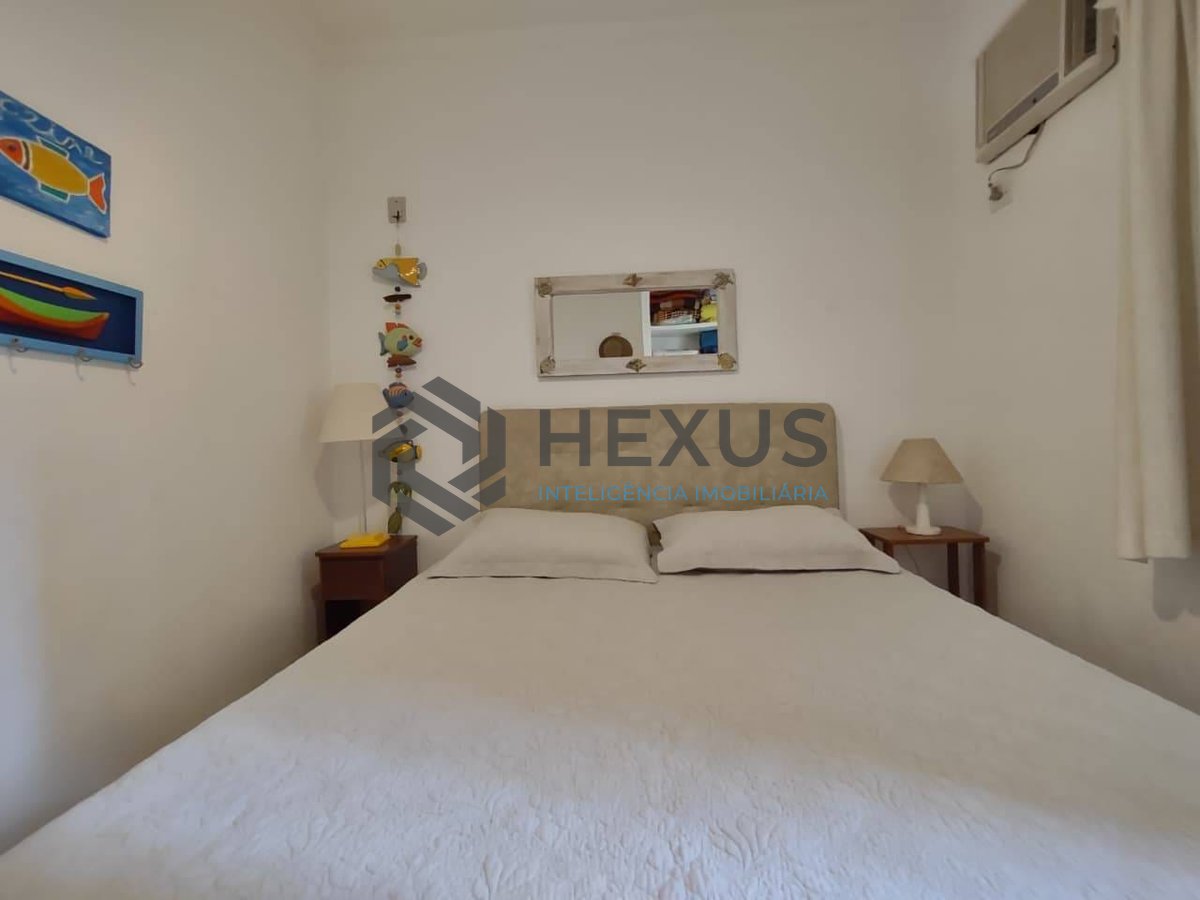 Foto 7 de Apartamento reformado com varanda e lazer na Praia da Enseada, Guaruja