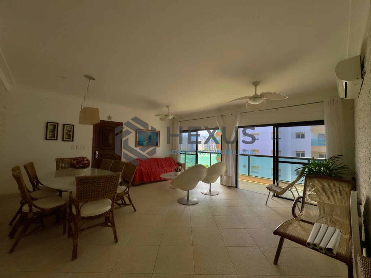 Foto 2 de Apartamento com varanda e vista mar na beira mar da Praia das Asturias, Guaruja