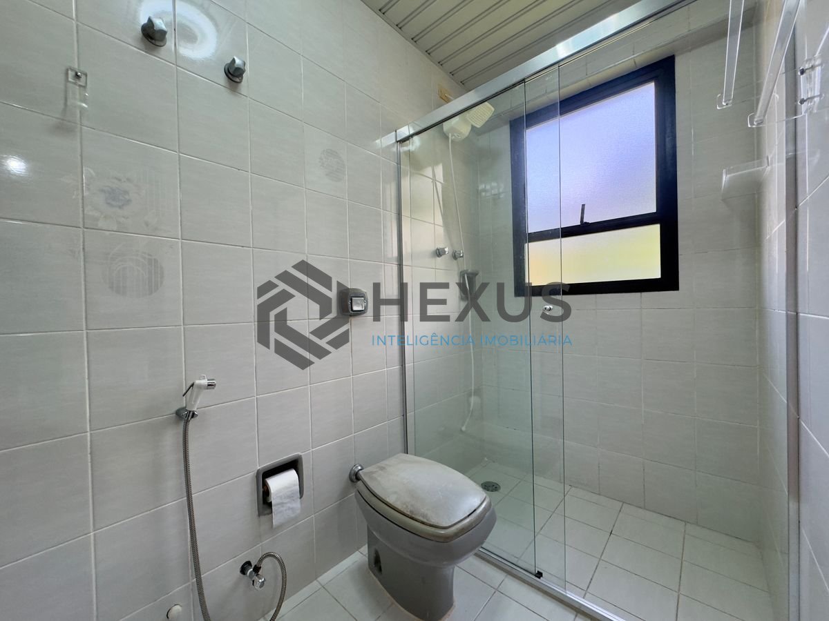 Foto 19 de Apartamento com varanda vista mar e lazer a 2 quadras da praia na região da Vila Maia nas Pitangueiras, Guarujá