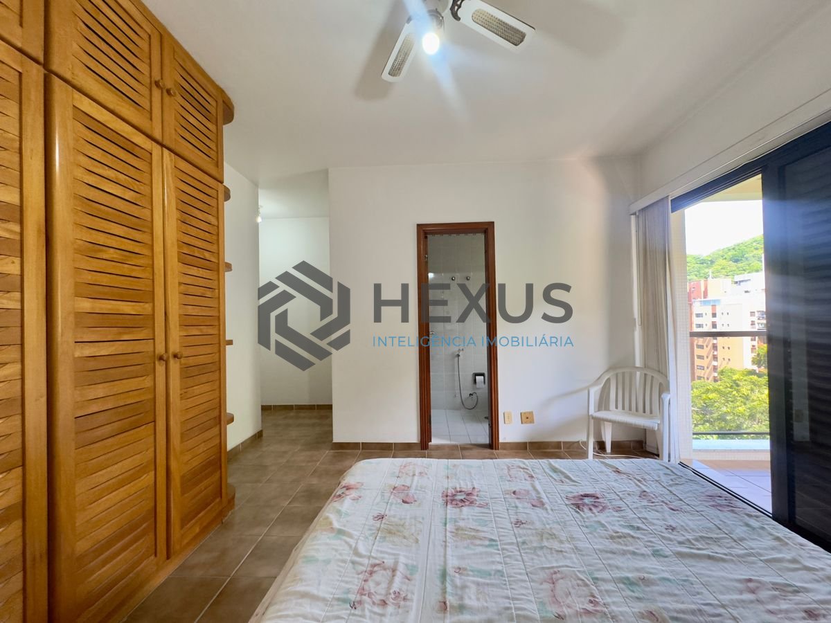 Foto 20 de Apartamento com varanda vista mar e lazer a 2 quadras da praia na região da Vila Maia nas Pitangueiras, Guarujá