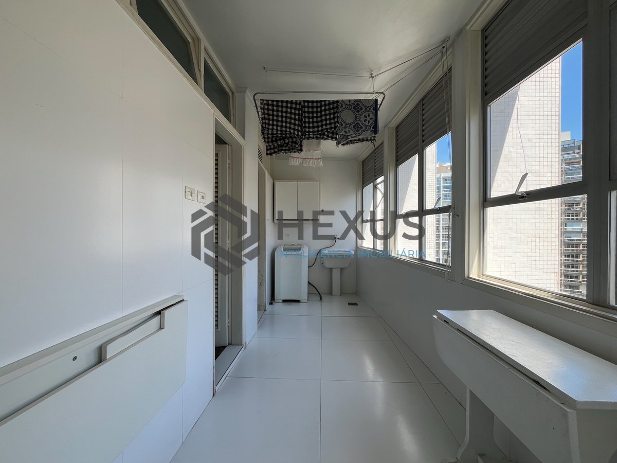 Foto 44 de Apartamento frente mar na Praia das Pitangueiras, Guaruja