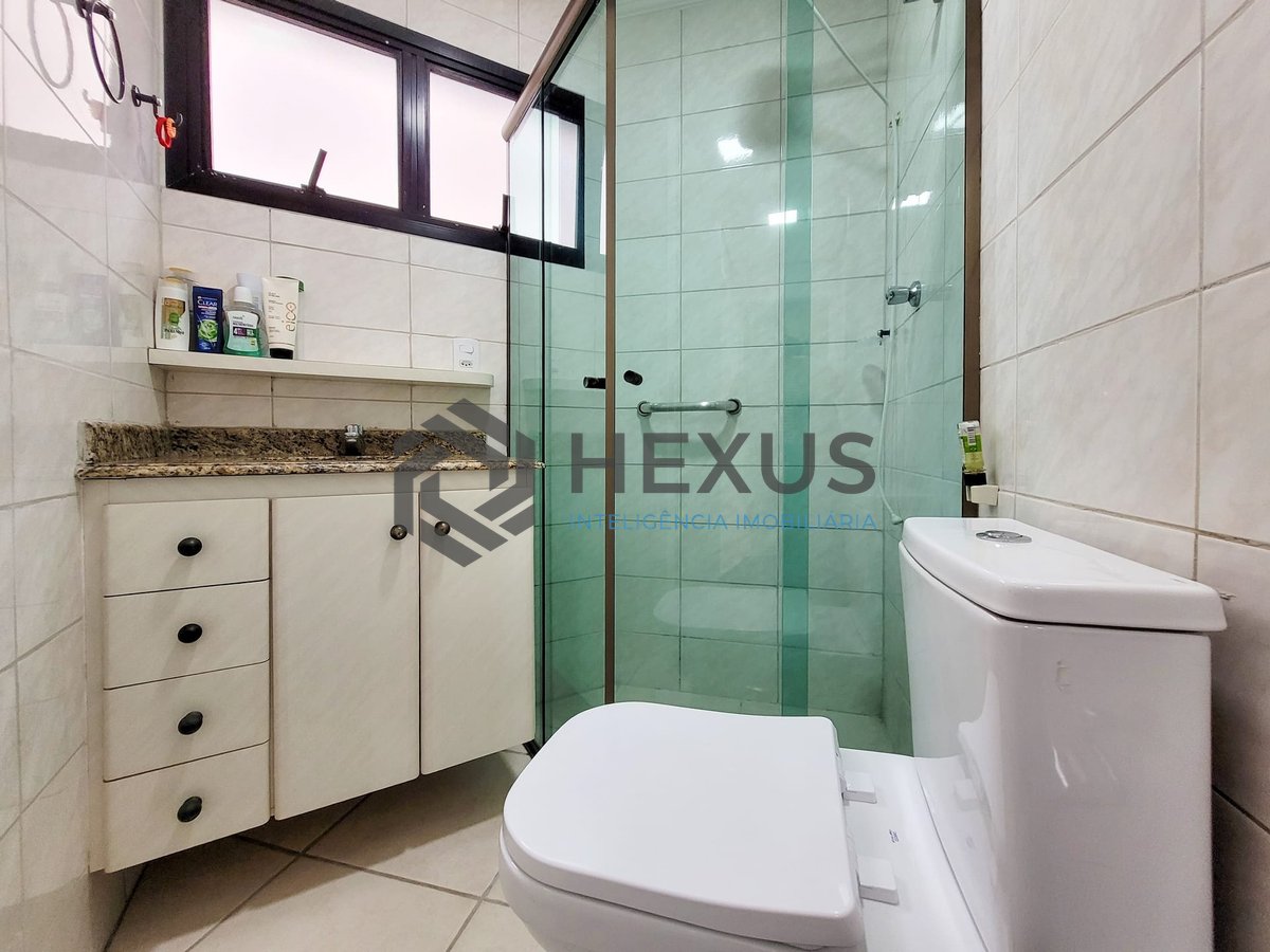 Foto 12 de Apartamento com varanda e lazer beira mar da Praia das Asturias, Guaruja