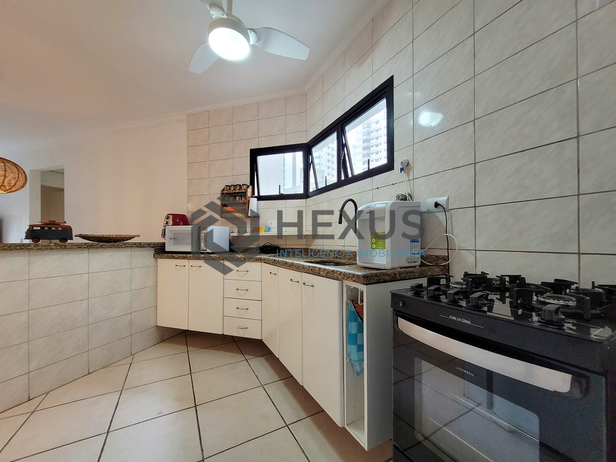 Foto 24 de Apartamento com varanda e lazer beira mar da Praia das Asturias, Guaruja