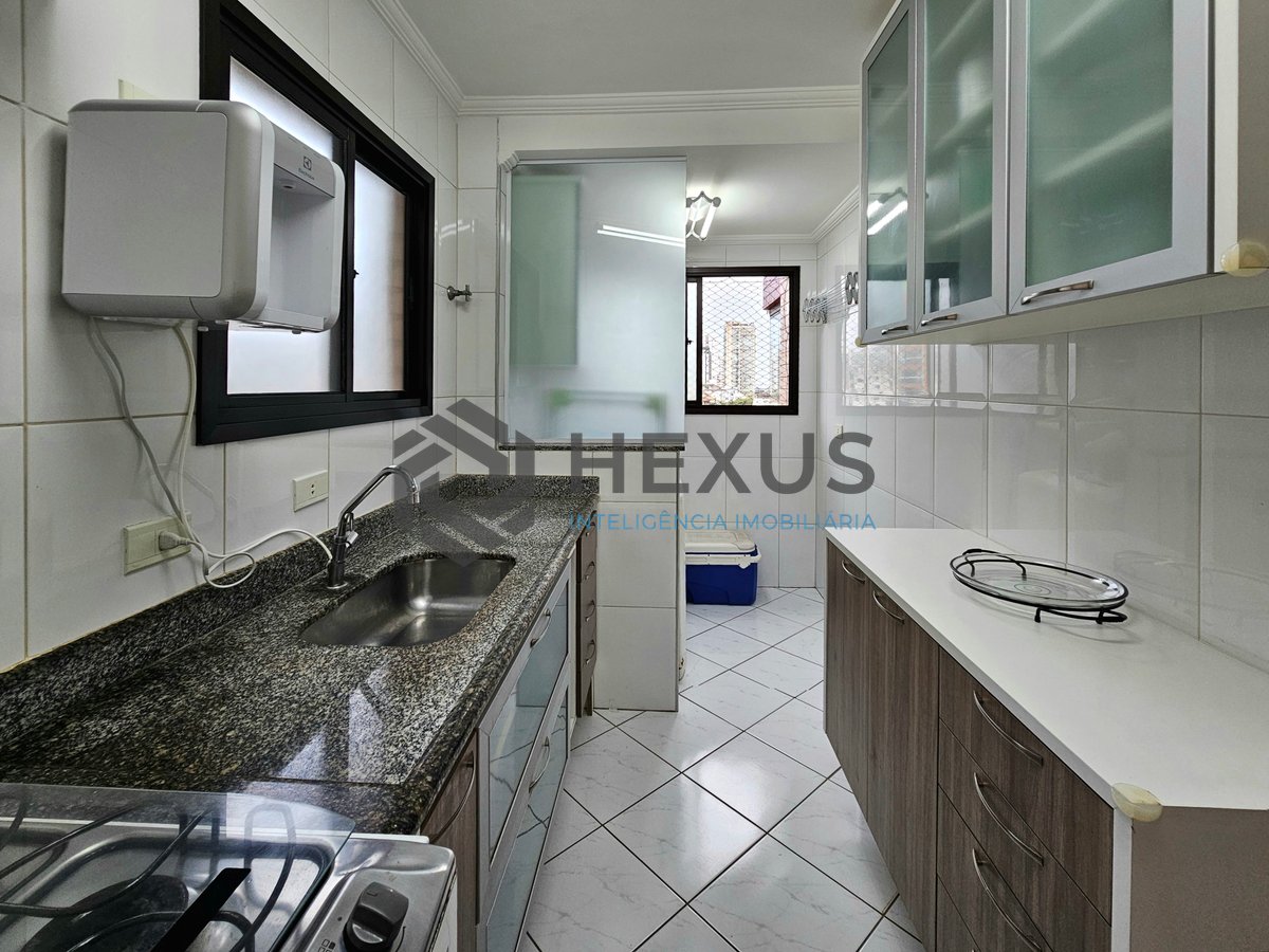 Foto 27 de Apartamento com varanda e lazer na beira mar da Praia do Tombo, Guaruja