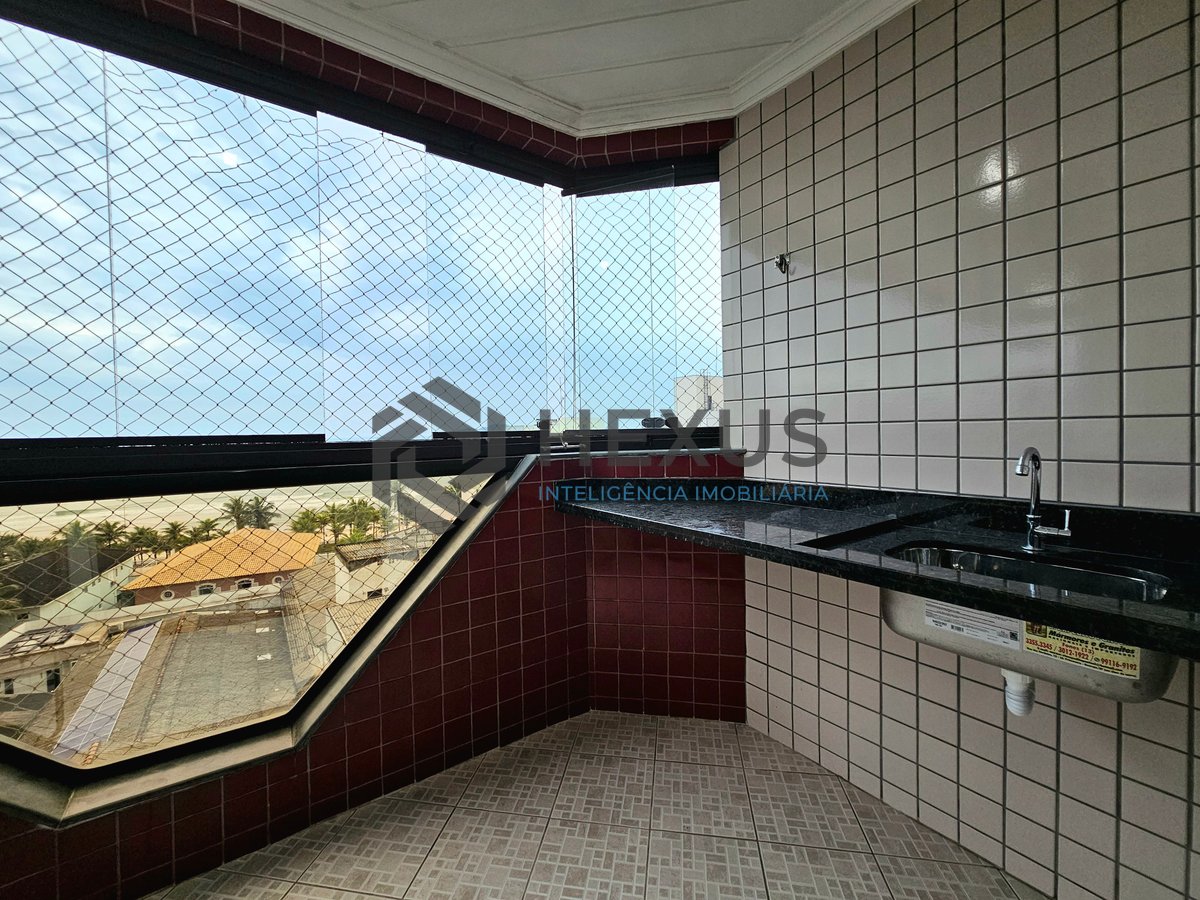 Foto 9 de Apartamento com varanda e lazer na beira mar da Praia do Tombo, Guaruja