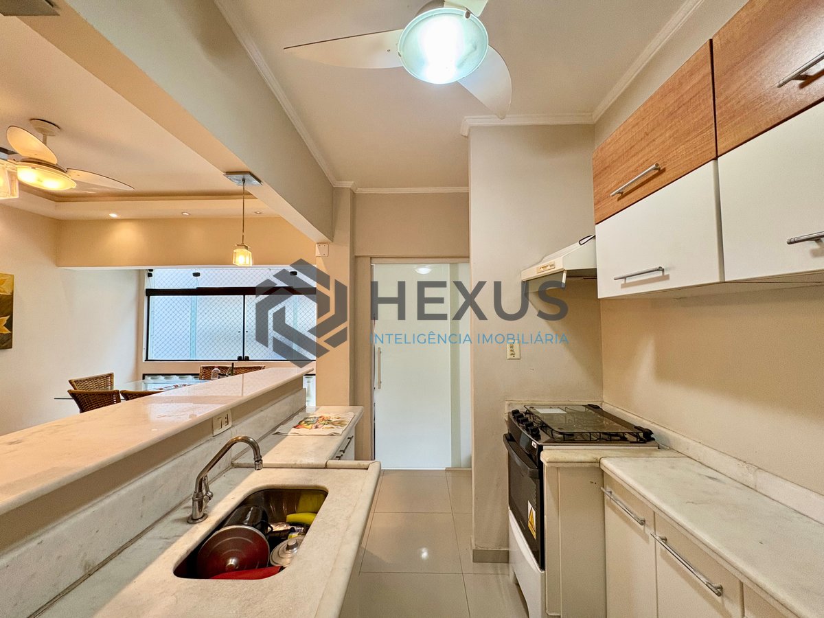 Foto 13 de Apartamento reformado na Praia da Enseada, Guaruja