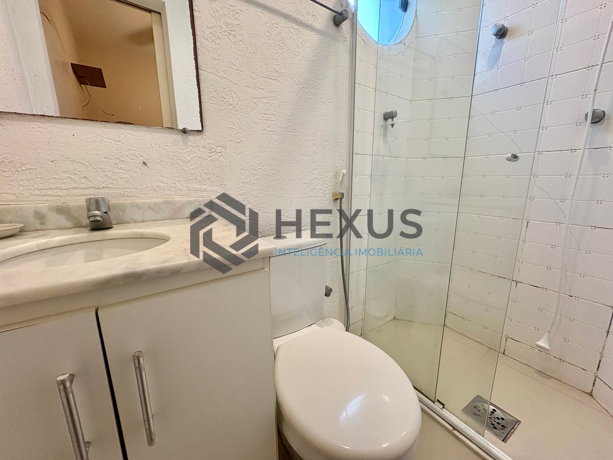 Foto 15 de Apartamento reformado na Praia da Enseada, Guaruja