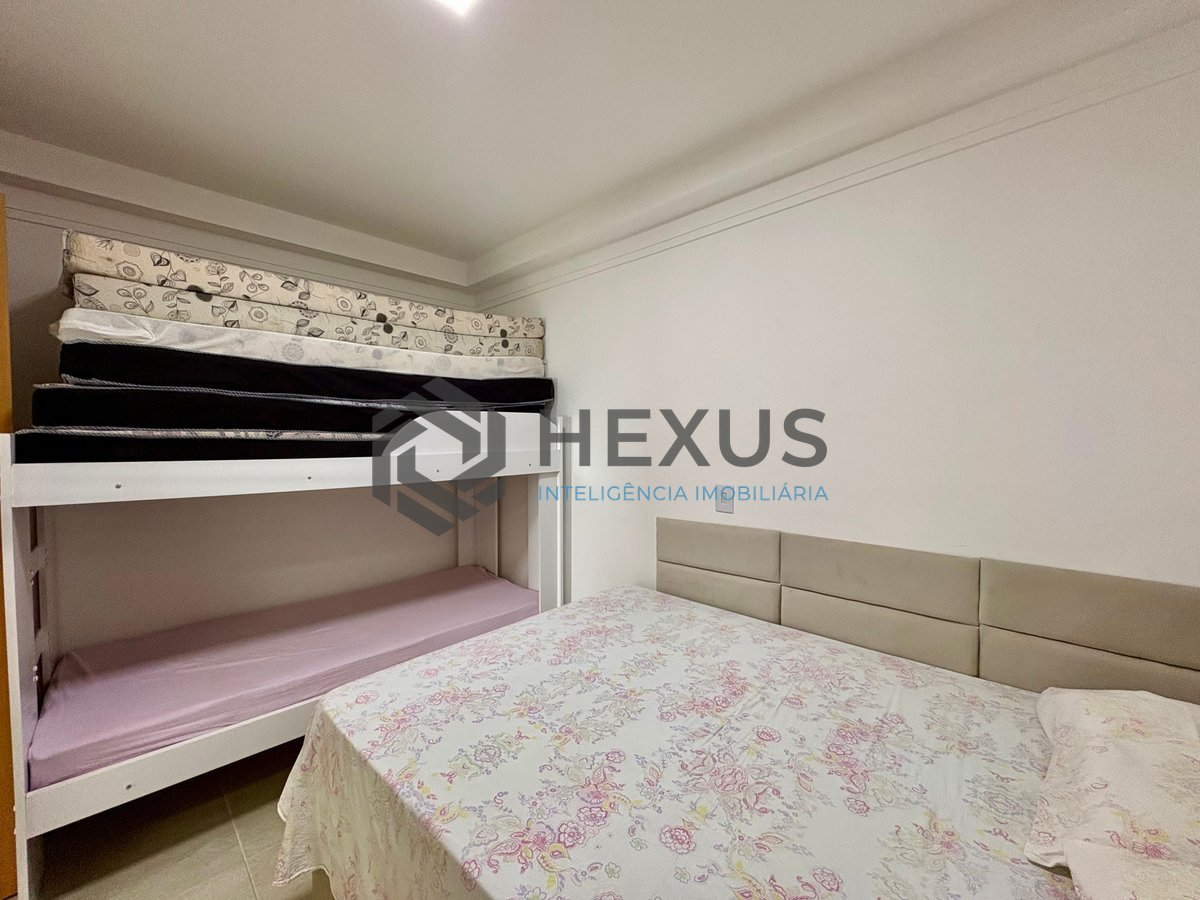 Foto 12 de Apartamento reformado com varanda gourmet vista mar e lazer na Praia da Enseada, Guaruja