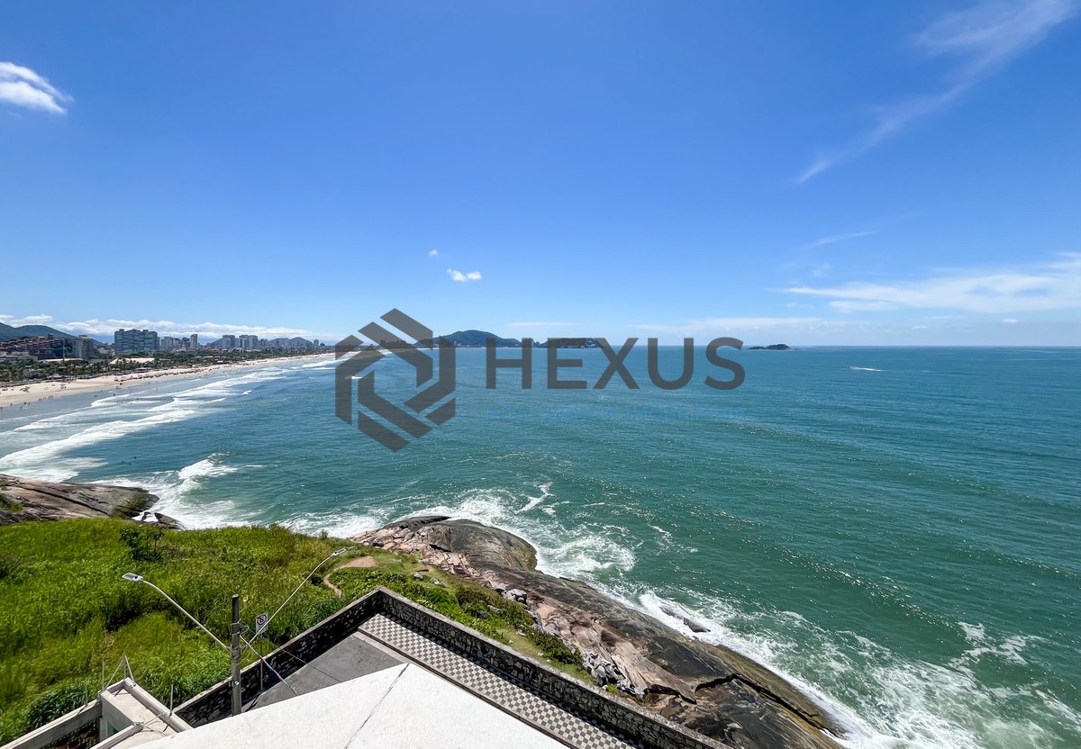 Foto 12 de Apartamento frente mar com varanda gourmet na Praia das Pitangueiras, Guaruja