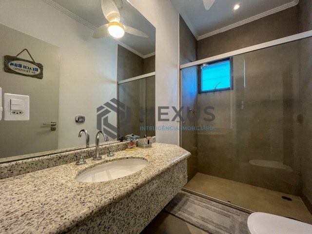 Foto 29 de Apartamento frente mar com varanda gourmet na Praia das Pitangueiras, Guaruja