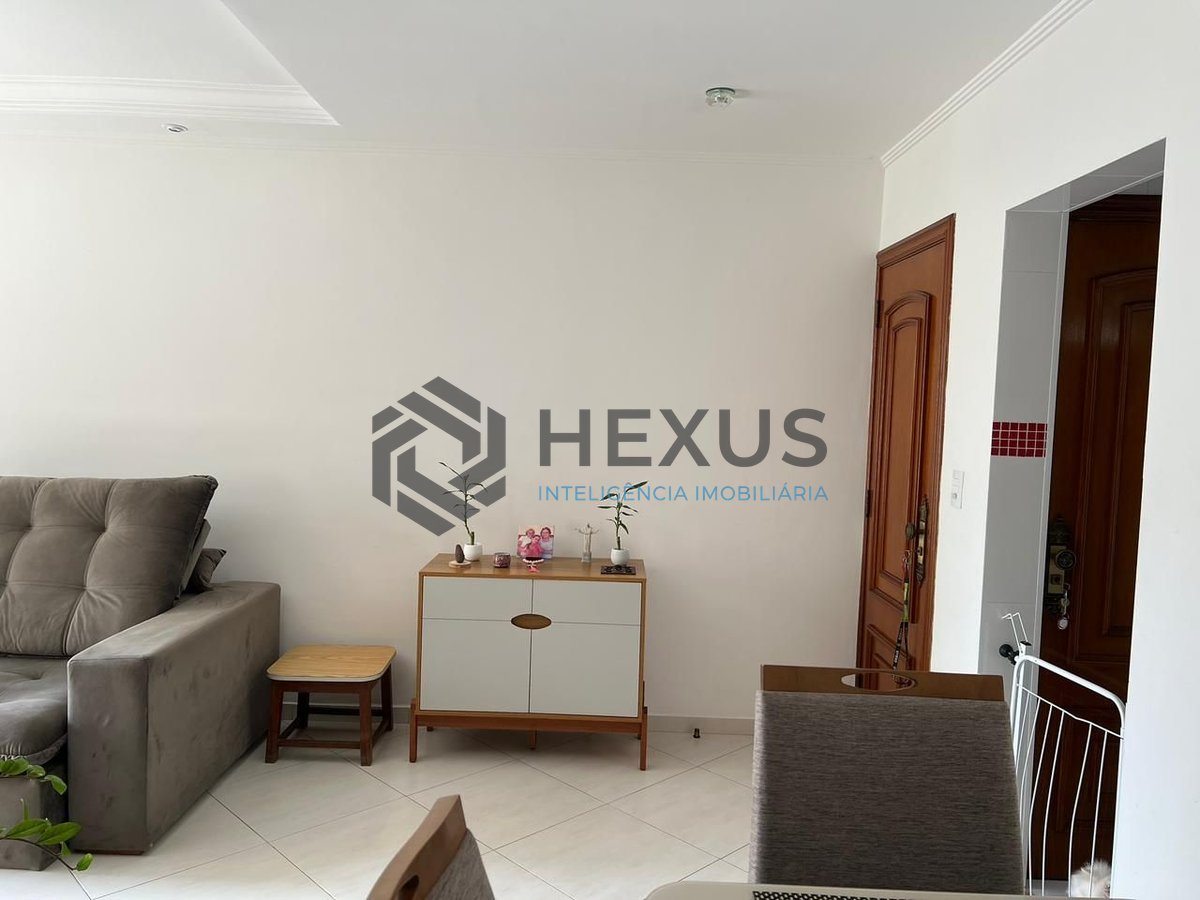 Foto 3 de Apartamento reformado com varanda na Praia das Asturias, Guaruja