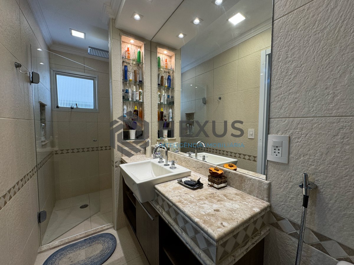Foto 29 de Apartamento reformado com varanda e lazer na beira mar da Praia das Asturias, Guaruja