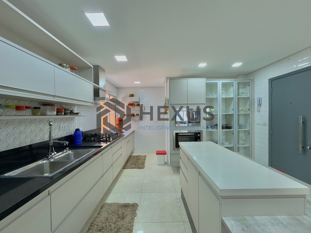 Foto 8 de Apartamento reformado com varanda e lazer na beira mar da Praia das Asturias, Guaruja