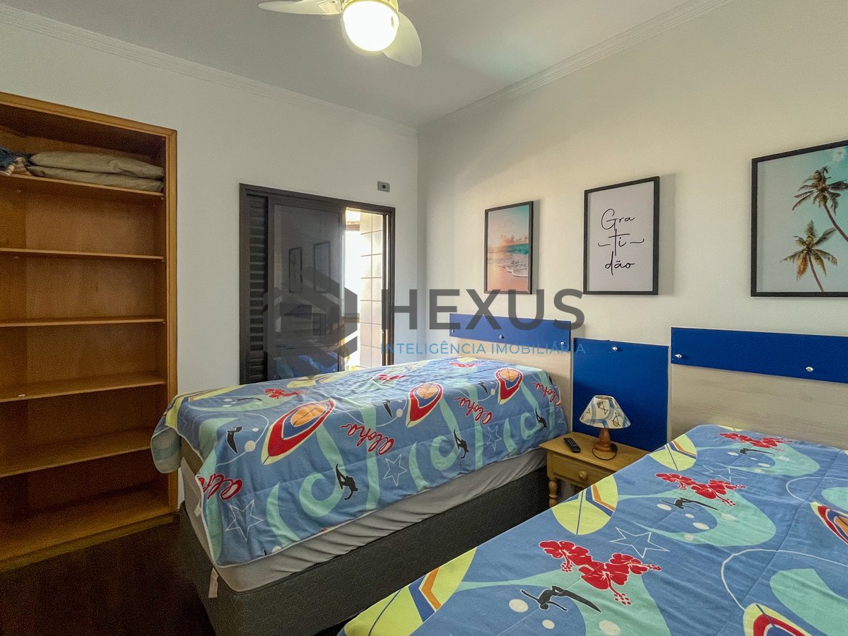 Foto 16 de Apartamento com varanda vista mar e lazer na beira mar da Praia da Enseada, Guaruja