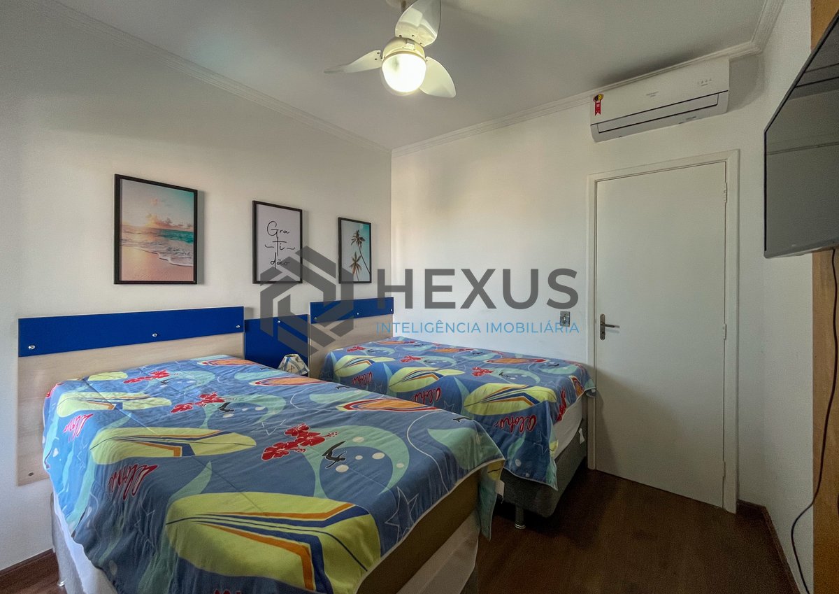 Foto 17 de Apartamento com varanda vista mar e lazer na beira mar da Praia da Enseada, Guaruja