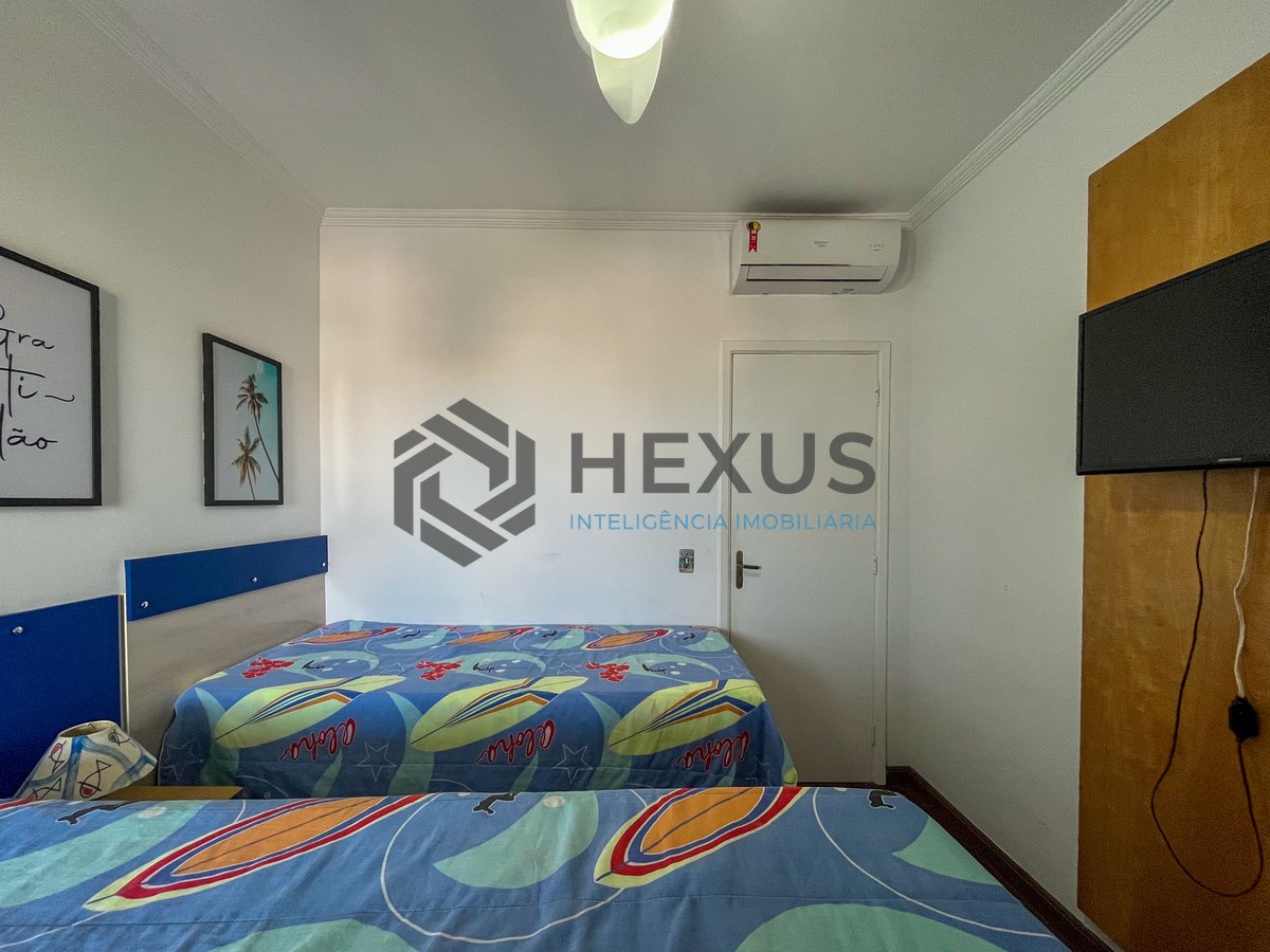 Foto 18 de Apartamento com varanda vista mar e lazer na beira mar da Praia da Enseada, Guaruja