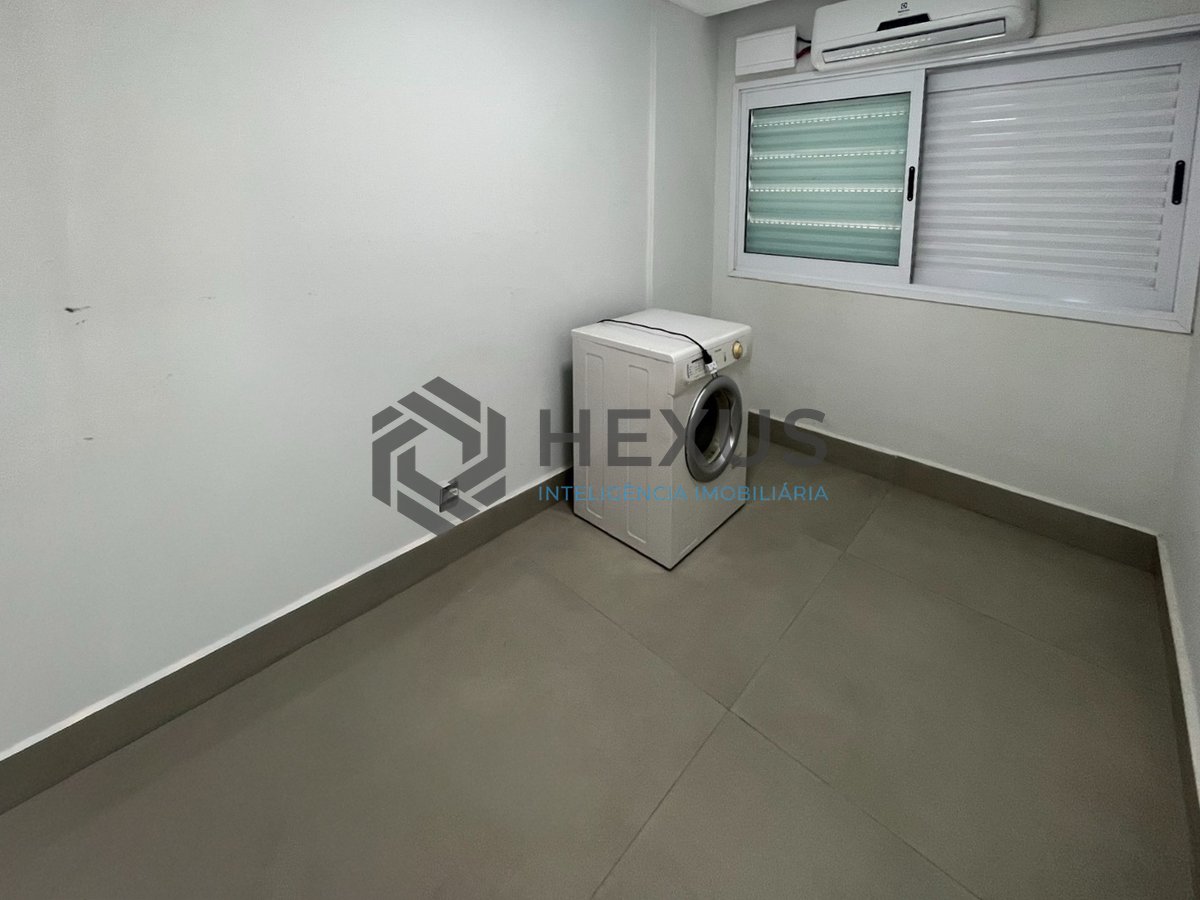 Foto 45 de Apartamento reformado frente mar com varanda gourmet e lazer na Praia das Pitangueiras, Guaruja