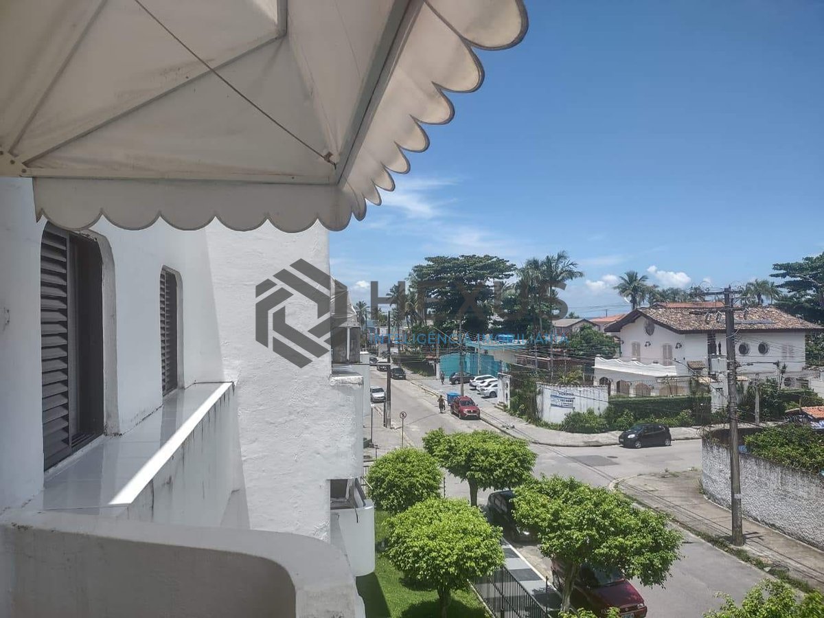 Foto 4 de Apartamento com varanda e lazer na Praia da Enseada, Guaruja