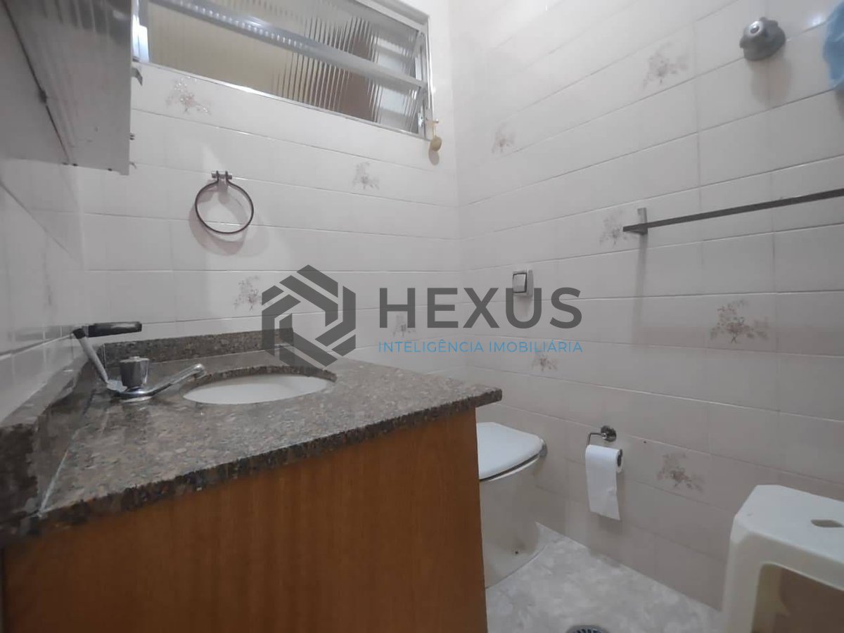 Foto 9 de Apartamento com varanda e lazer na Praia da Enseada, Guaruja