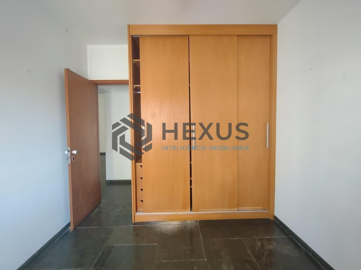 Foto 11 de Apartamento com varanda e lazer na Praia da Enseada, Guaruja