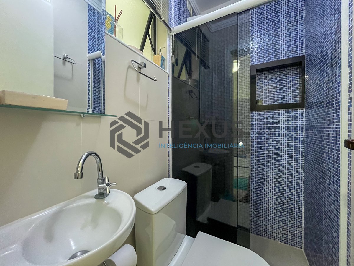Foto 23 de Apartamento com varanda e lazer na Praia das Pitangueiras, Guaruja