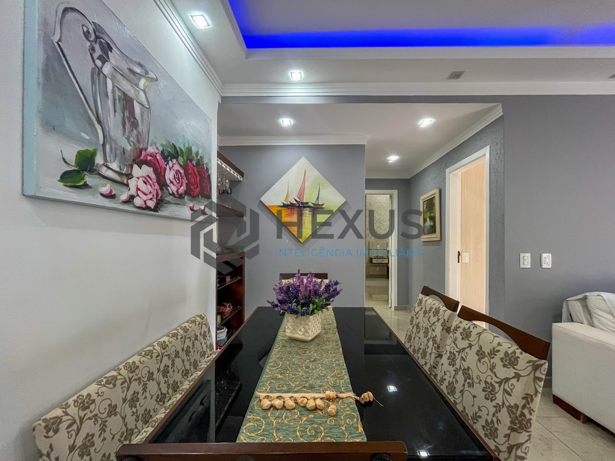 Foto 5 de Apartamento com varanda e lazer na Praia das Pitangueiras, Guaruja