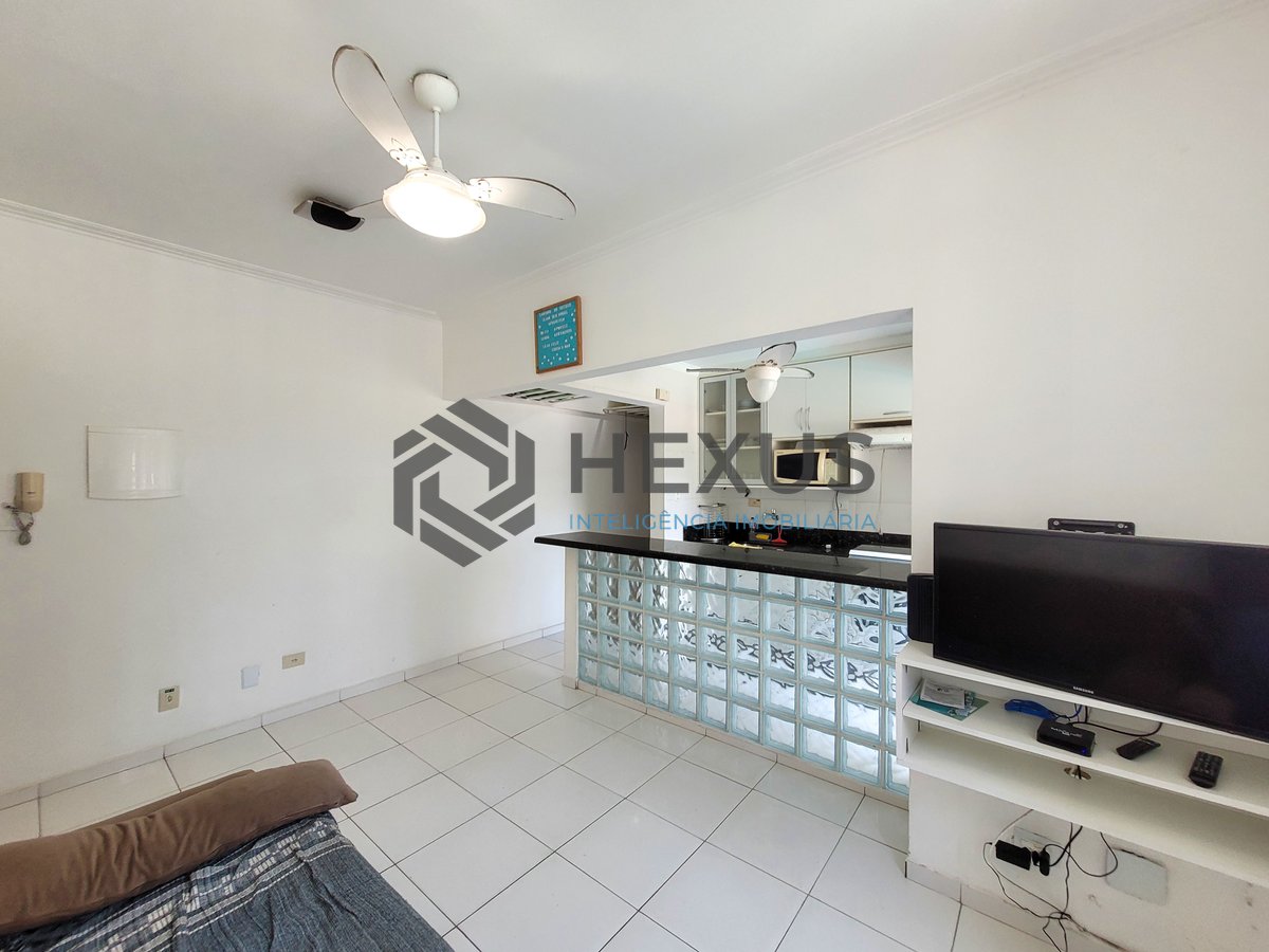 Foto 3 de Apartamento reformado na beira mar da Praia das Asturias, Guaruja