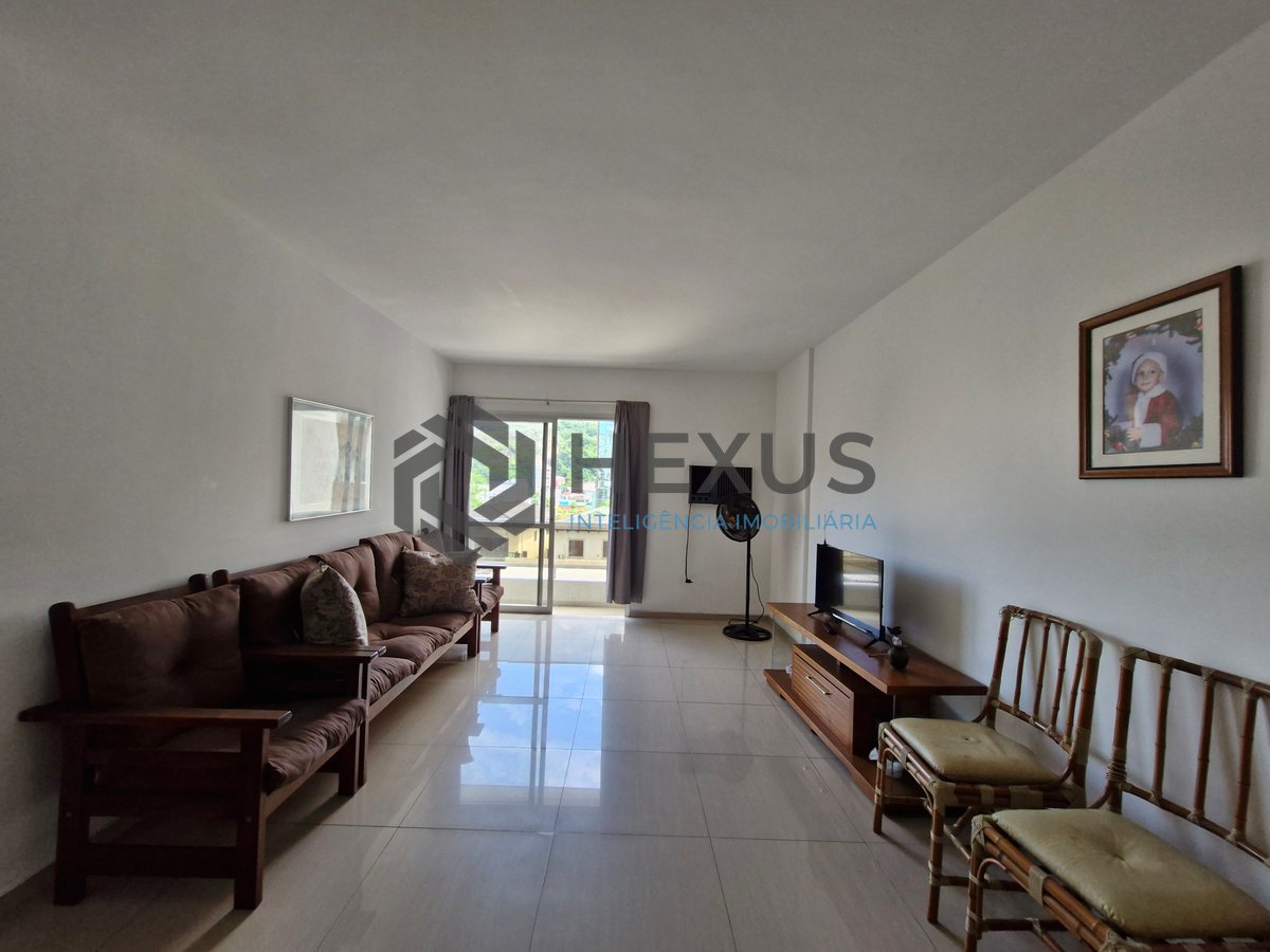 Foto 2 de Apartamento com varanda e lazer na Praia das Pitangueiras, Guaruja