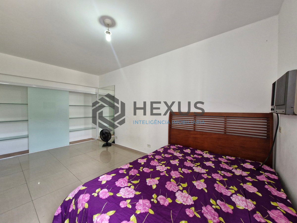 Foto 11 de Apartamento com varanda e lazer na Praia das Pitangueiras, Guaruja