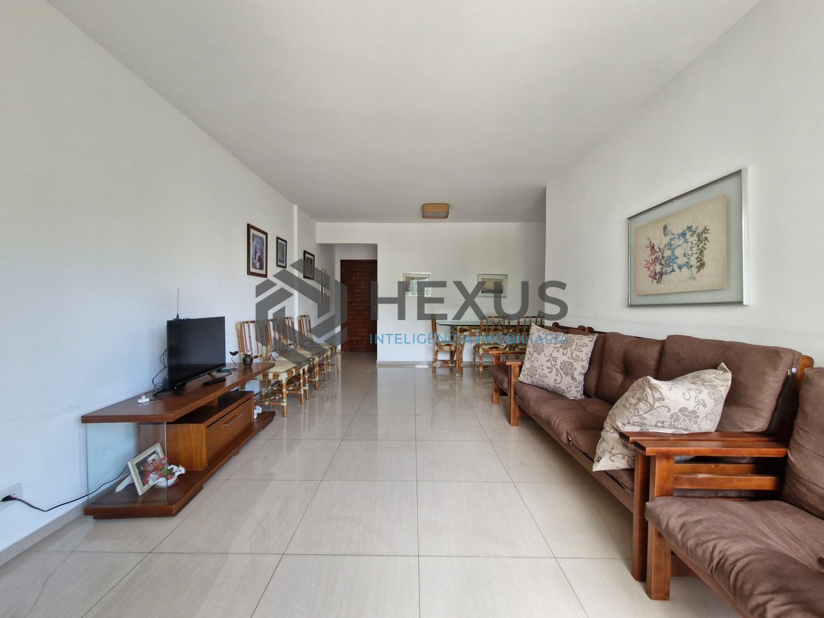 Foto 5 de Apartamento com varanda e lazer na Praia das Pitangueiras, Guaruja