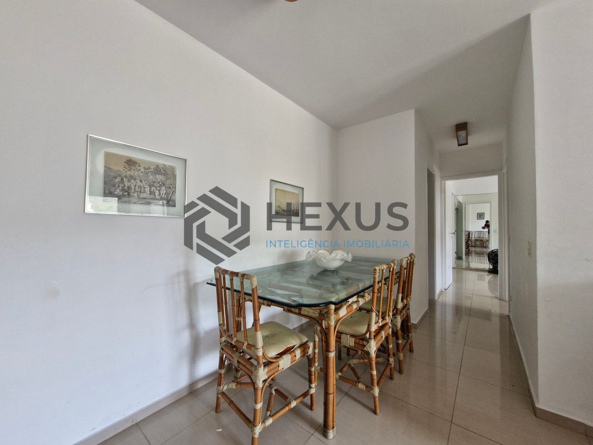 Foto 7 de Apartamento com varanda e lazer na Praia das Pitangueiras, Guaruja
