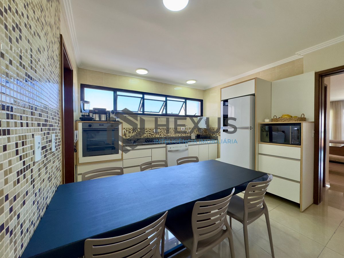Foto 13 de Apartamento com varanda e lazer a uma quadra da Praia das Asturias, Guaruja