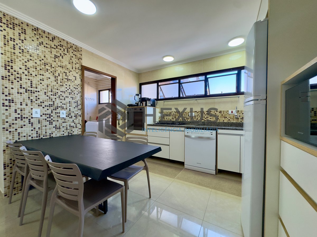 Foto 16 de Apartamento com varanda e lazer a uma quadra da Praia das Asturias, Guaruja