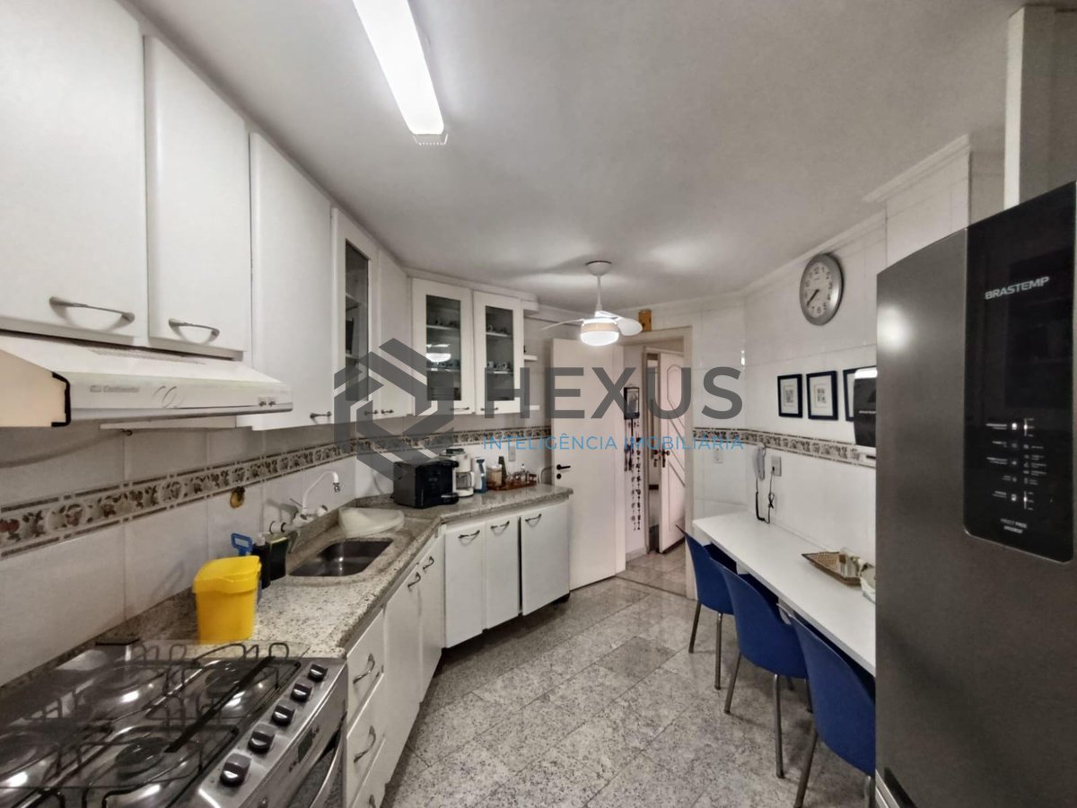 Foto 21 de Apartamento com varanda gourmet e vista mar na Praia da Enseada, Guaruja