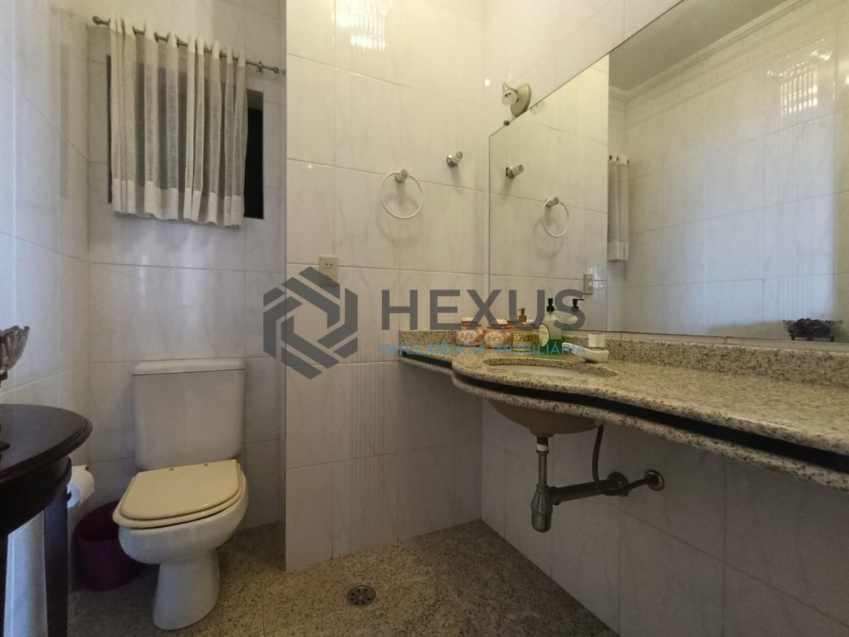Foto 9 de Apartamento com varanda gourmet e vista mar na Praia da Enseada, Guaruja