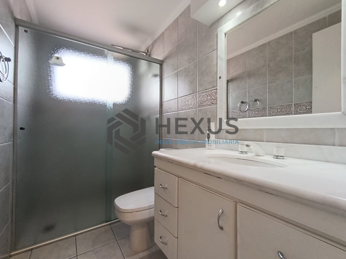 Foto 14 de Apartamento com varanda gourmet e vista mar na Praia da Enseada, Guaruja