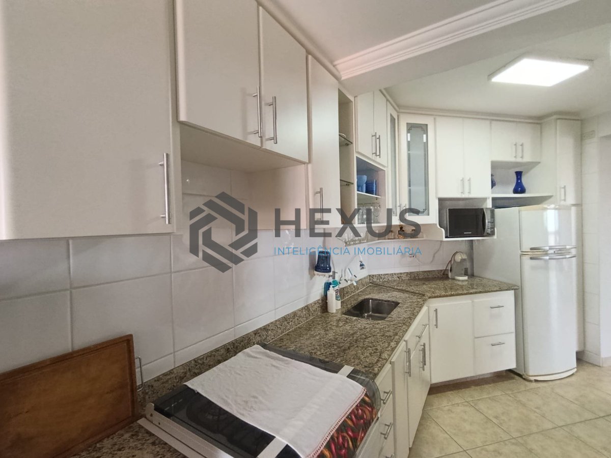 Foto 17 de Apartamento com varanda gourmet e vista mar na Praia da Enseada, Guaruja