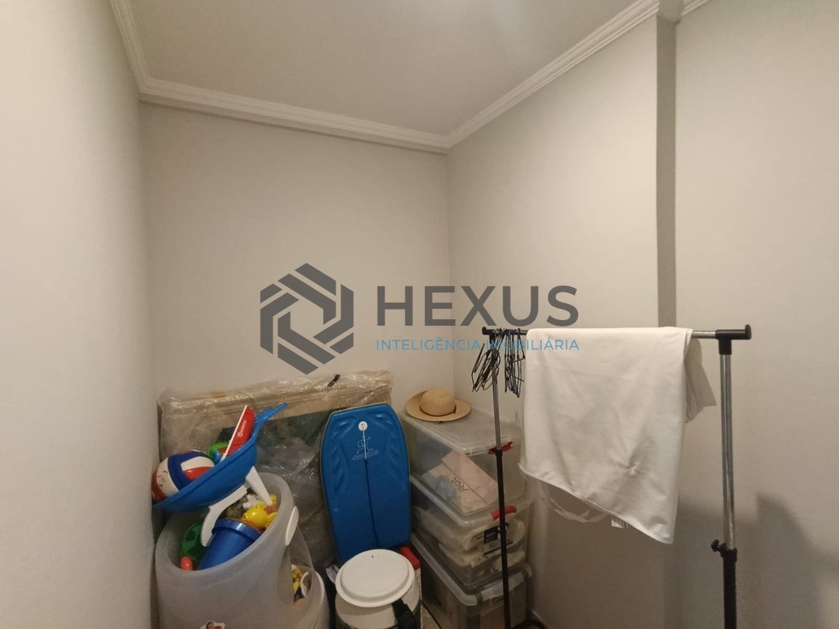 Foto 18 de Apartamento com varanda gourmet e vista mar na Praia da Enseada, Guaruja