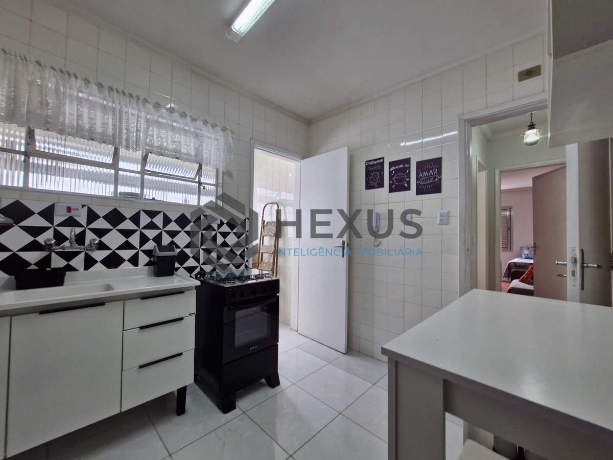 Foto 18 de Apartamento com varanda na Praia das Asturias, Guaruja
